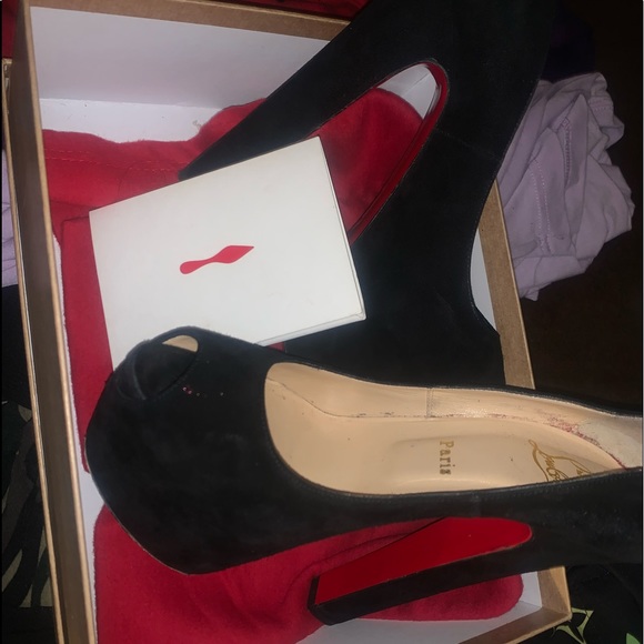 Meet your Posher, Christina - Picture 2 of 4